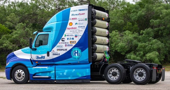 Hydrogen ICE powered truck.